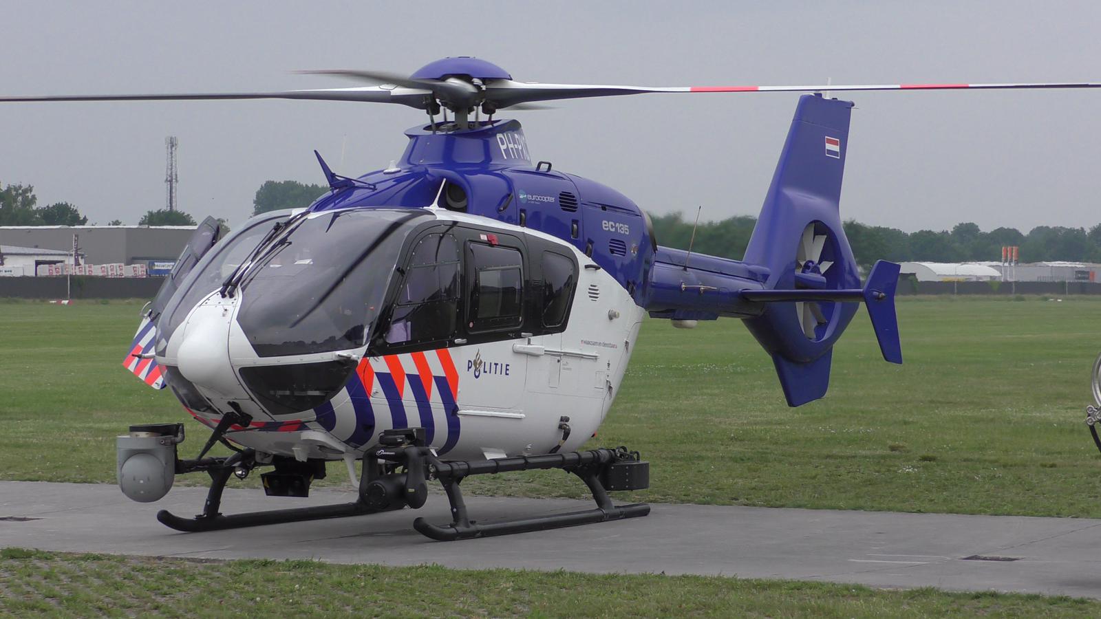 Rotterdam, Capelle aan den IJssel - Herken de daders van overvallen en diefstallen in Bureau Rijnmond