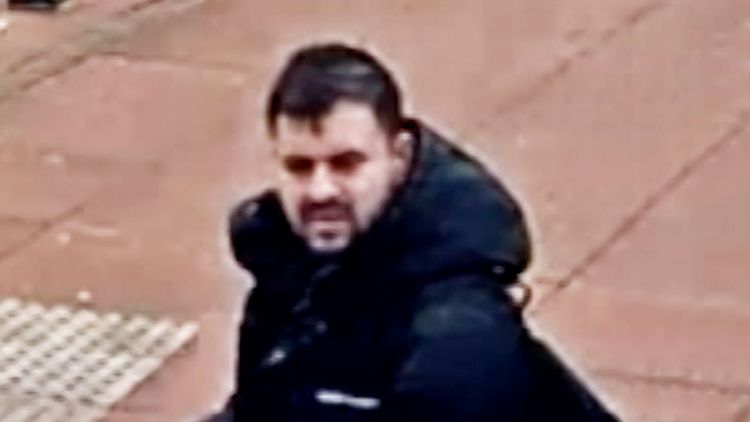 Pijnacker - Gezocht - Diefstal uit kleedkamer - Noordweg - Pijnacker