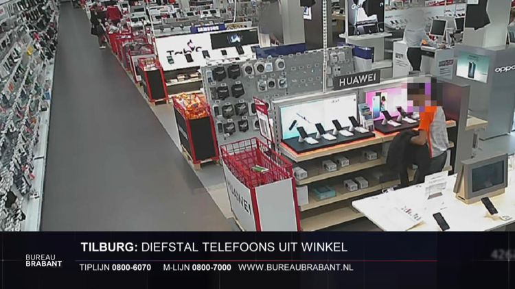 Inbrekers stelen voor duizenden euro's aan mobiele telefoons bij Media Markt  Hengelo - RTV Oost